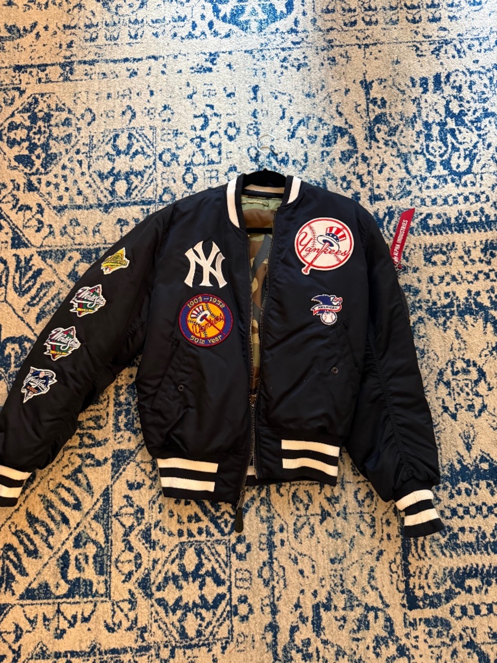 New Era x Alpha Industries New York Yankees Reversible Bomber Jacket - Small